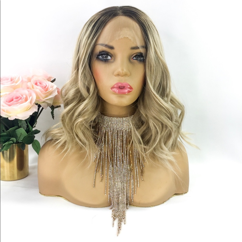 After Glow | Lace Front Wig - Picture 2 of 8